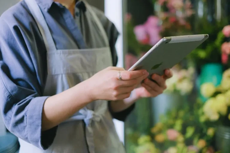 How to Create a Seasonal Cafe Menu