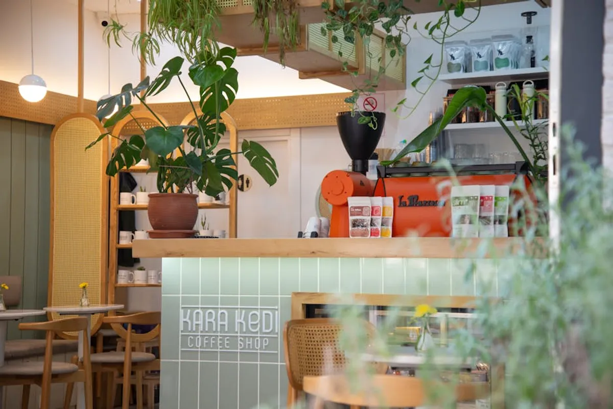 Local Cafe Guide: How to Find Hidden Coffee Spots